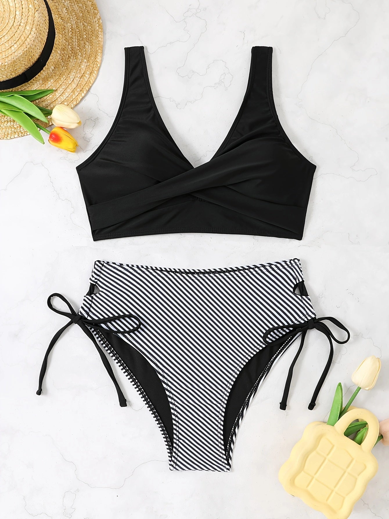 Women's Bikini Set - Checkered Pattern - Back Ties - Sexy Two-piece - Beach Style Bikini